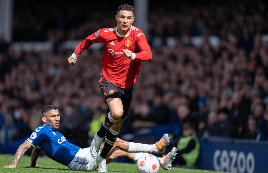 加时末段摩纳哥扳平良机——英超节点到来；话题不断；控场能力受关注(伦纳德2122出场数)